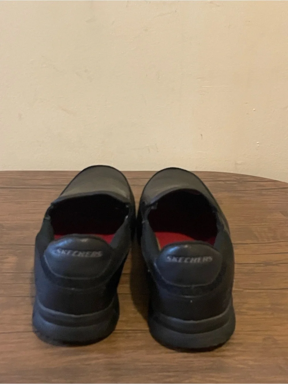 Skechers Men's Black Slip-On Comfort work Shoes Men’s 9.5